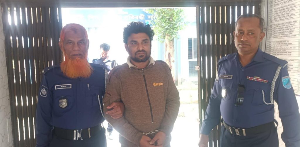 ফরিদপুরে বিস্ফোরক মামলায় নিষিদ্ধ ছাত্রলীগ নেতা গ্রেপ্তার