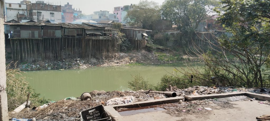 দখল-দূষণে অস্তিত্ব সংকটে ফরিদপুরের কুমার নদ