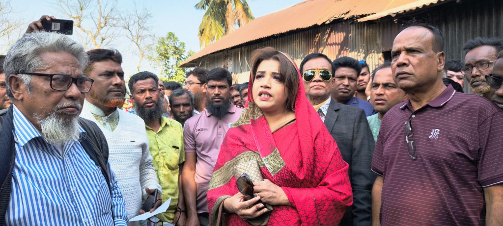 ‘আ’লীগ জনগণকে শোষণ করে হাজার হাজার কোটি টাকা পাচার করেছে’  – শামা ওবায়েদ