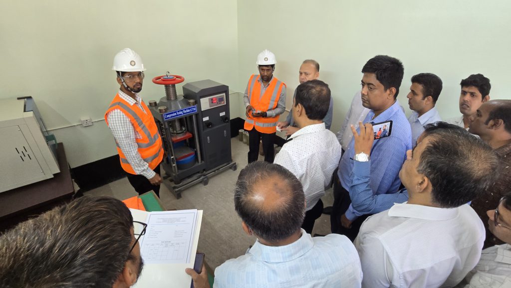 ফরিদপুরে গণপূর্তের পরীক্ষাগার উদ্বোধন, রোধ করবে ভেজাল নির্মাণ সামগ্রী