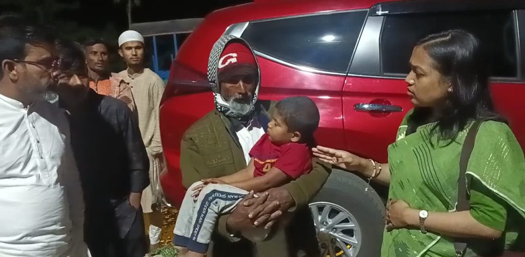 ইউএনও’র সহযোগিতায় মা-বাবাকে খুঁজে পেল শিশু লামিয়া