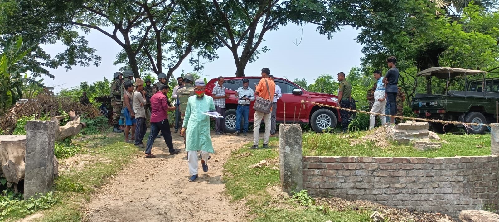 ফরিদপুরে কয়লা কারখানায় যৌথ বাহিনীর অভিযান, ৫০ হাজার টাকা জরিমানা