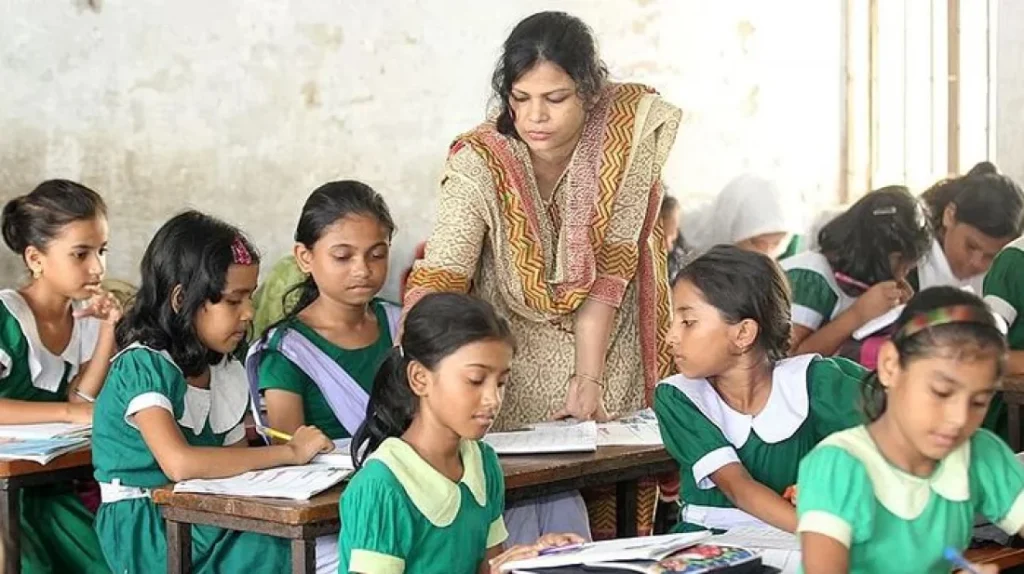 ৩৩ হাজার এমপিওভুক্ত শিক্ষাপ্রতিষ্ঠানে লক্ষাধিক শিক্ষকের পদ শূন্য