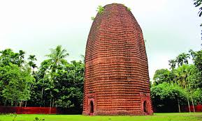 ইতিহাসের এক নীরব সাক্ষী হয়ে দাঁড়িয়ে আছে ফরিদপুরের মথুরাপুর দেউল