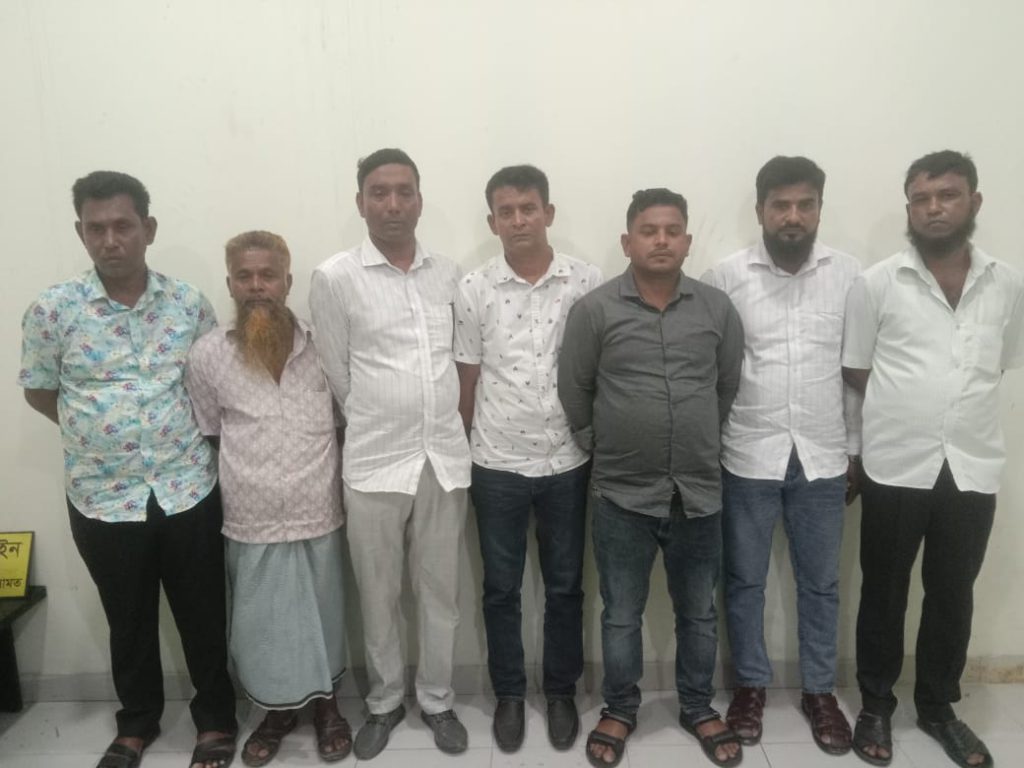 সালথায় মারামারি ও বিস্ফোরক মামলায় ৭ আ’লীগ নেতাকর্মী গ্রেপ্তার