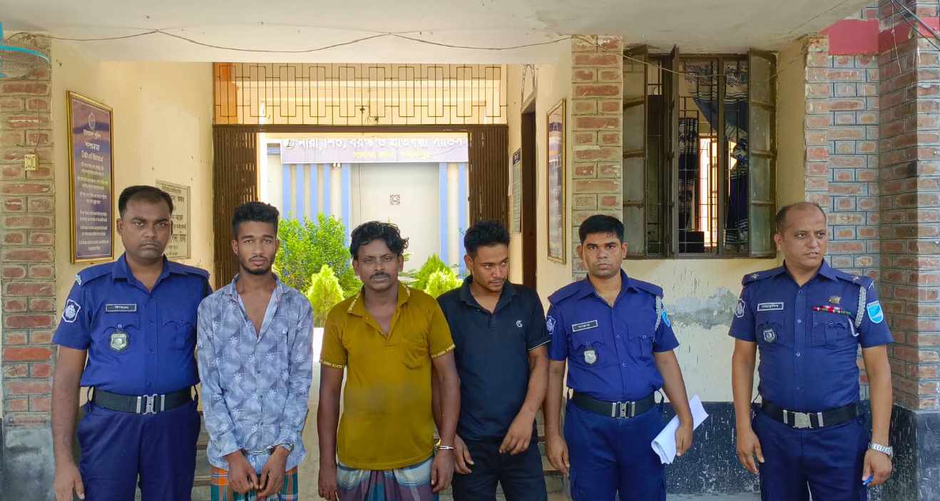 সালথায় আন্তঃজেলা ডাকাত দলের সদস্য সহ গ্রেপ্তার ২