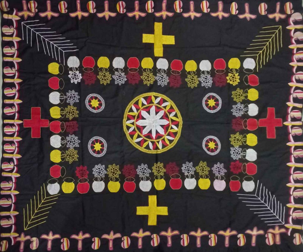 আধুনিকতার ছোঁয়ায় ফরিদপুর থেকে হারিয়ে যাচ্ছে ঐতিহ্যবাহী গ্রামীণ কাঁথা