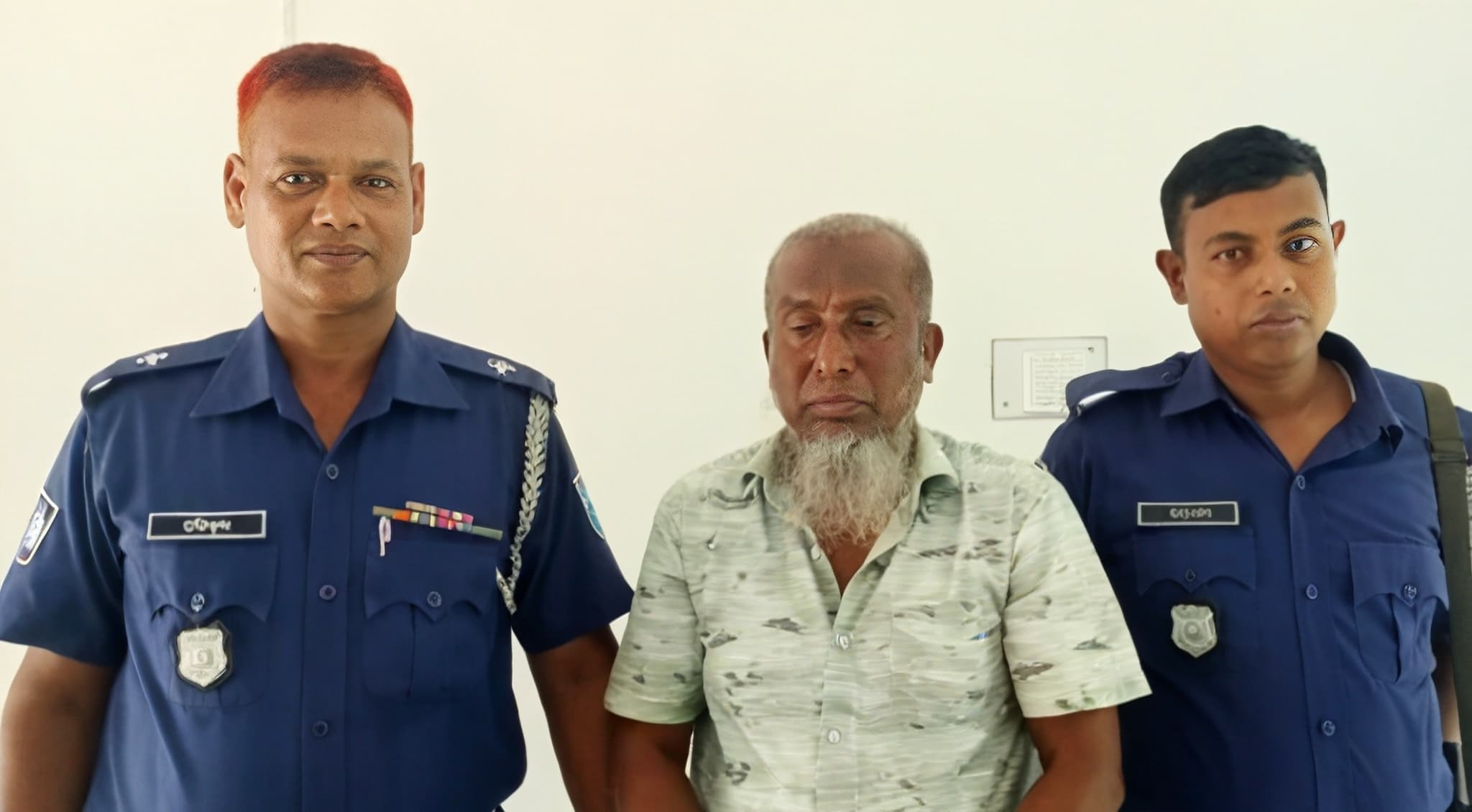শেখ হাসিনাতেই আস্থা লিফলেট বিতরণ মামলায় সদরপুরে দুই আ’লীগ নেতা গ্রেপ্তার