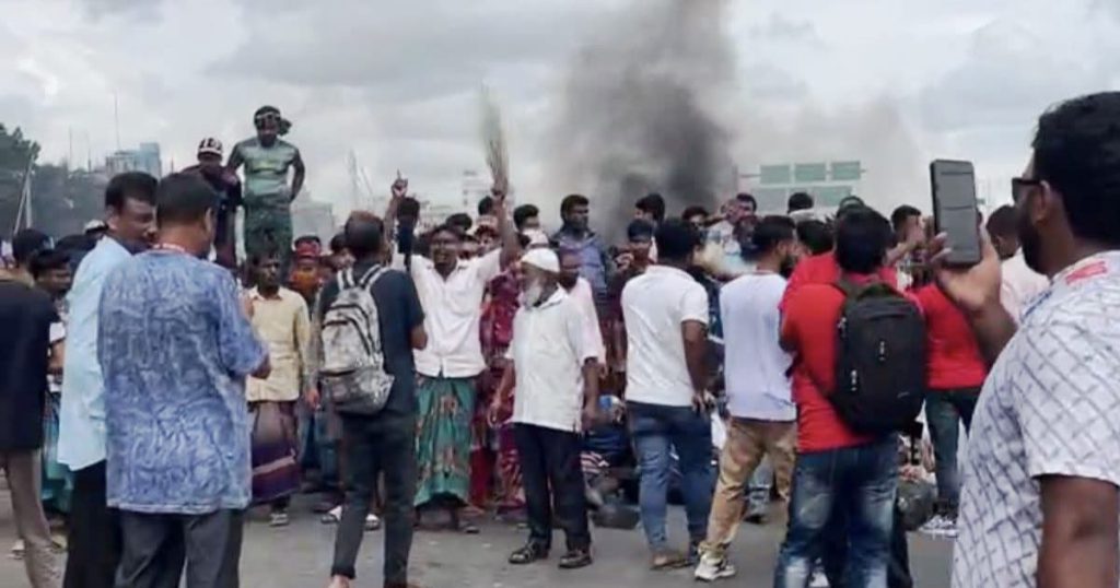 ভাঙ্গায় মহাসড়ক-রেলপথ অবরোধ কর্মসূচি স্থগিত