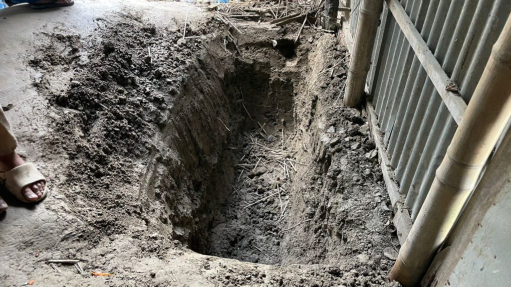 ফরিদপুরে জীবত মানুষের জন্য খোঁড়া হলো কবর, ভাগ্যক্রমে বেঁচে গেল জীবন!