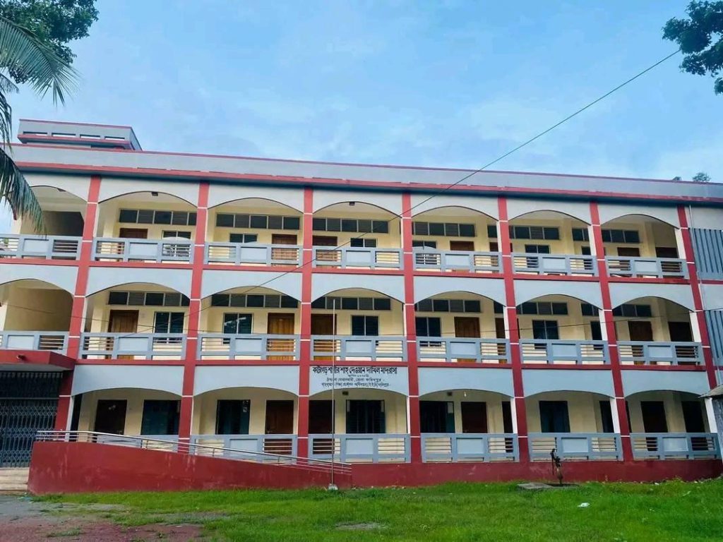 ফরিদপুরে মাদ্রাসায় পরিচ্ছন্নতা কর্মী নিয়োগে আর্থিক লেনদেনের অভিযোগ