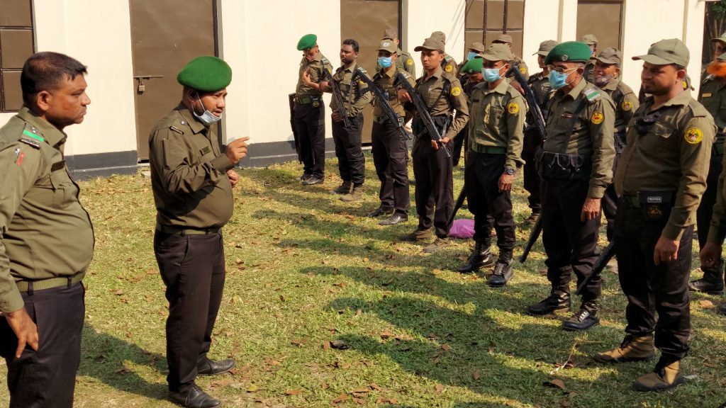 আনসারে হঠাৎ অস্থিরতা : বৈষম্যে ক্ষুব্ধ কর্মকর্তা কর্মচারীরা!