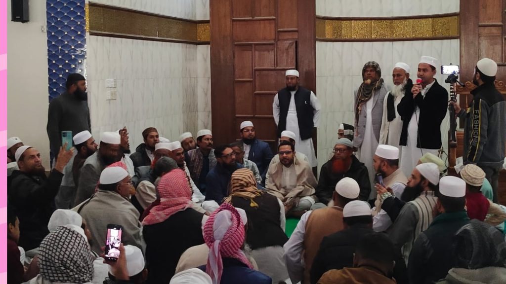 খালেদা জিয়ার মৃত্যুতে ফরিদপুরে আলেমদের অংশগ্রহণে শোকাবহ দোয়া মাহফিল