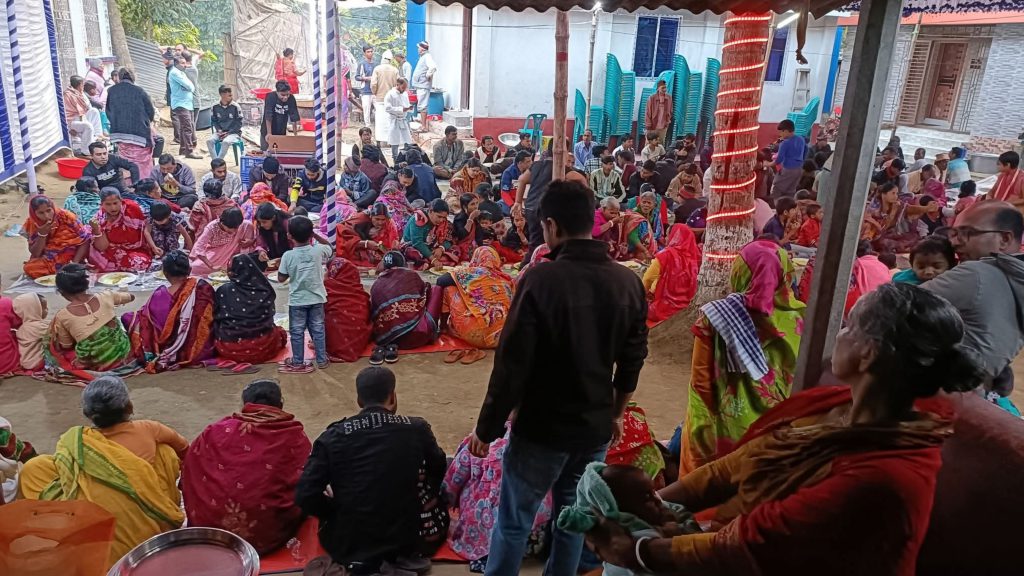 ফরিদপুরে শুরু হলো ৬ দিনব্যাপী গঙ্গা পূজা ও কবিগান, ভক্তদের মিলনমেলা শোভারামপুরে