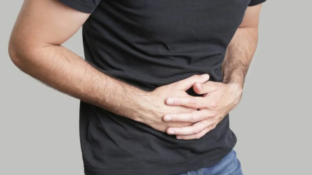 পেটের গ্যাস ভেবে অবহেলা করছেন, এটাই হতে পারে ক্যানসারের সংকেত