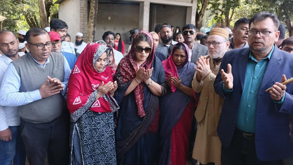 “ইসলাম বিক্রির জিনিস নয়, ধর্ম নিয়ে রাজনীতি গুনাহের কাজ” — শামা ওবায়েদ