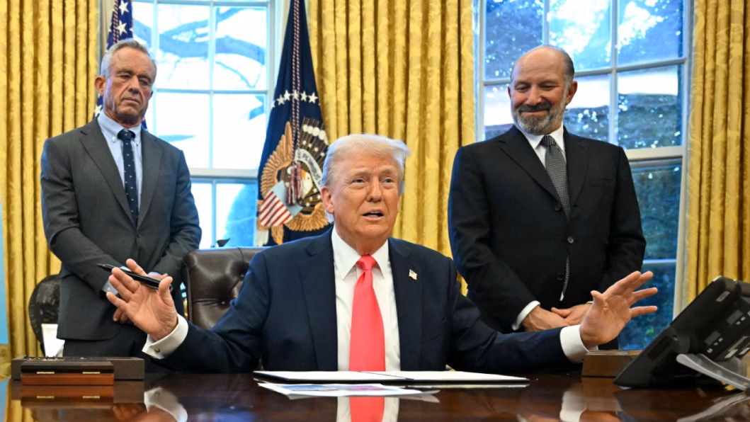 বর্তমান বিশ্বের এক বিধ্বংসী রোগ ‘ট্রাম্পবাদ’