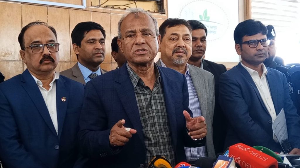 ‘উৎসবমুখর ও ফ্রি-ফেয়ার নির্বাচন হবে, সহিংসতায় কঠোর ব্যবস্থা’ —ফরিদপুরে স্বরাষ্ট্র উপদেষ্টা