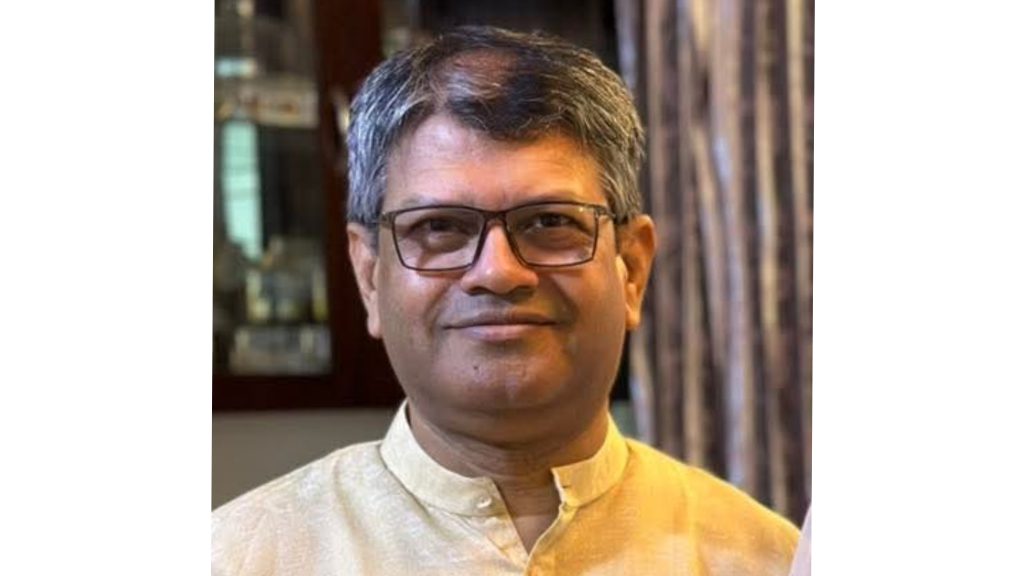 আমলাতন্ত্র কি বিফলতার ঢাল, না-কি রাষ্ট্রের অপরিহার্য রক্ষাকবচ?