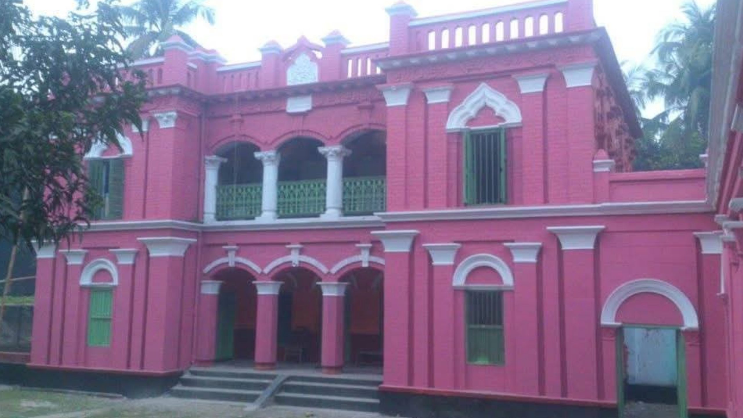 ‘একটি বাড়ির ইতিহাস ও বেদনা’