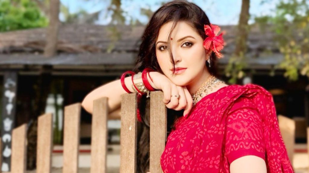 উনি নেই, তাই মনে হচ্ছে রোজাটা কেমন ফিকে ফিকে লাগছে: পরীমনি