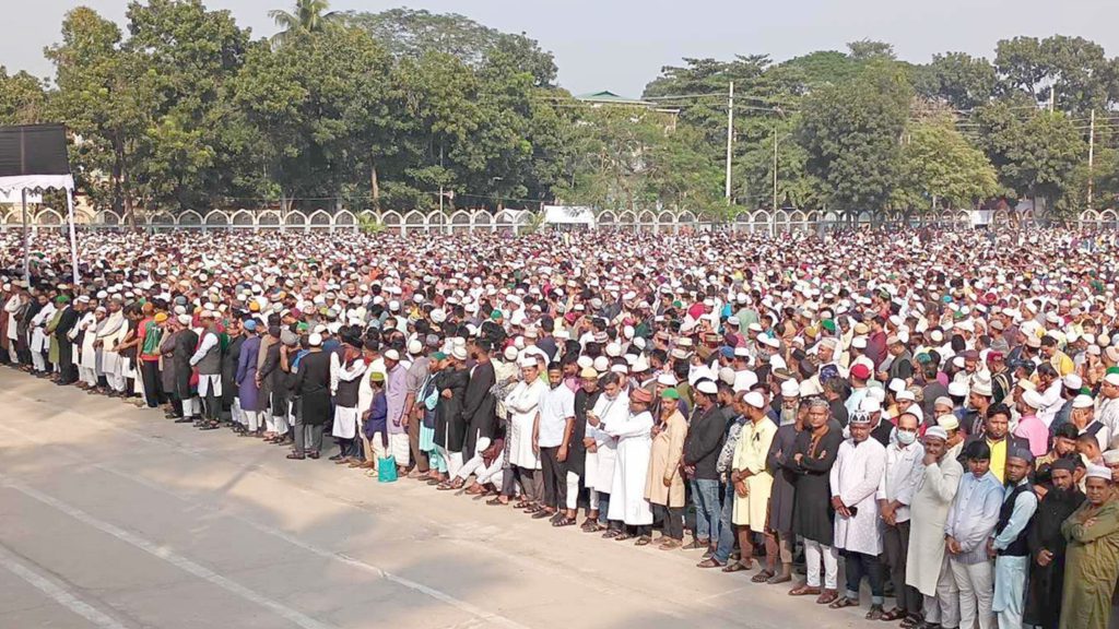 মূল জানাজার আগে গায়েবানা জানাজা পড়া কি জায়েজ?