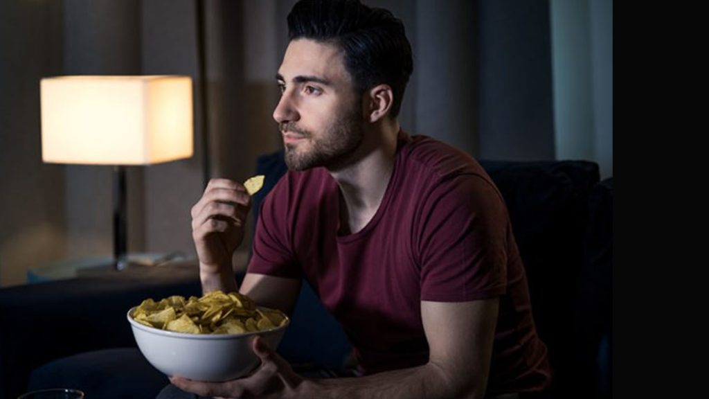 মাঝরাতে বারবার খিদে লাগে? লুকিয়ে থাকতে পারে গুরুতর রোগের সংকেত