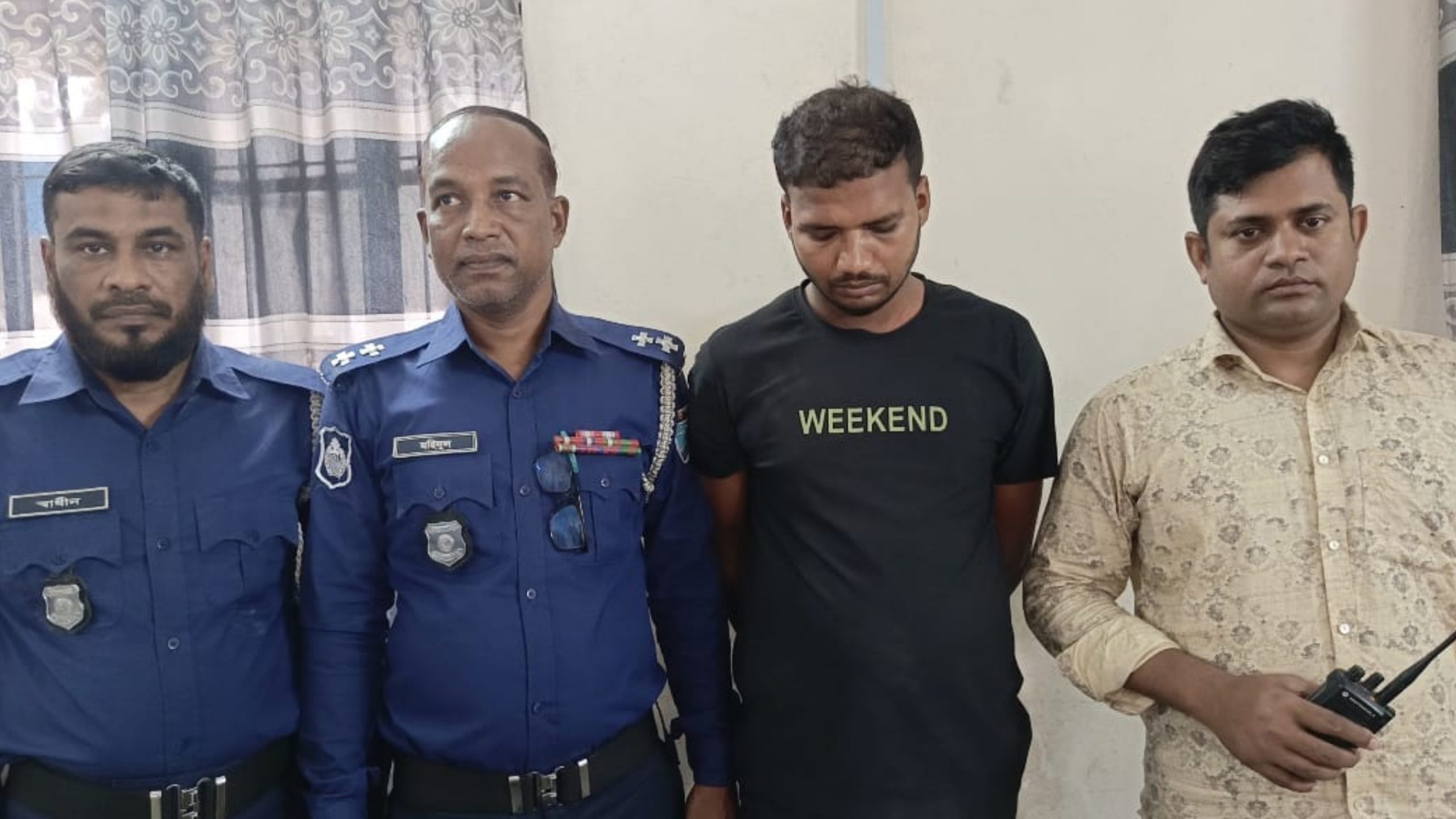 ভুয়া ডিবি পরিচয়ে চাঁদাবাজি, মধুখালীতে ৪৩ পিস ইয়াবাসহ যুবক আটক