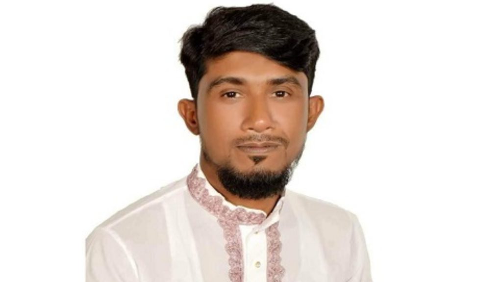 ফরিদপুর শহরের নিজ বাসা থেকে ইউপি চেয়ারম্যান সোহাগ গ্রেপ্তার