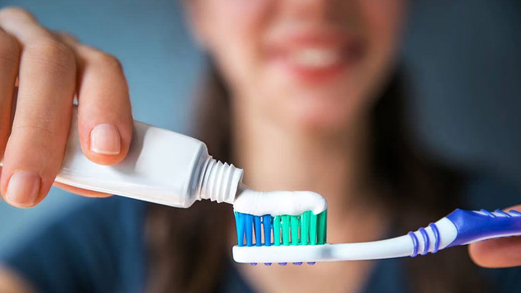 এক টুথব্রাশ কতদিন ব্যবহার করা উচিত? জানুন সঠিক সময়