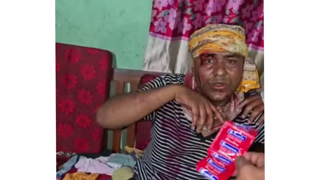 সালথায় গভীর রাতে এএসআই আটক: পরকীয়ার অভিযোগে গণপিটুনি, ভাইরাল ভিডিও