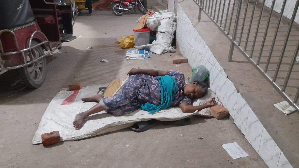 ‘নিঃশব্দ রাতের সেই নারী’