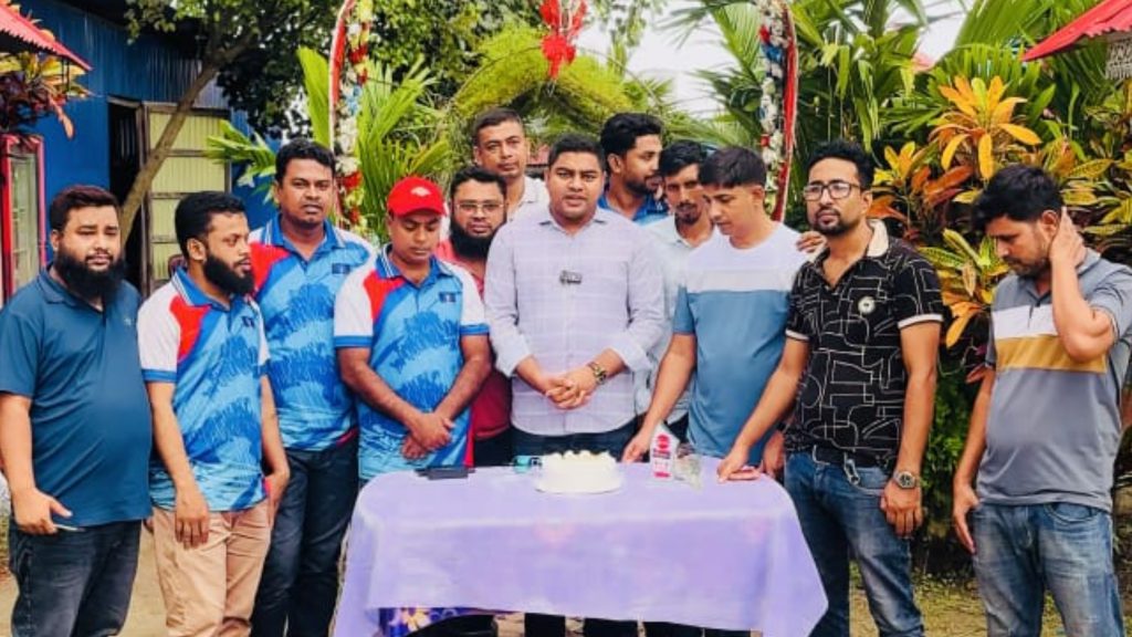 ফরিদপুরে কন্টেন্ট ক্রিয়েটরদের মিলনমেলা, ‘আগমনী বার্তা’র ১ লাখ ফলোয়ার উদযাপন
