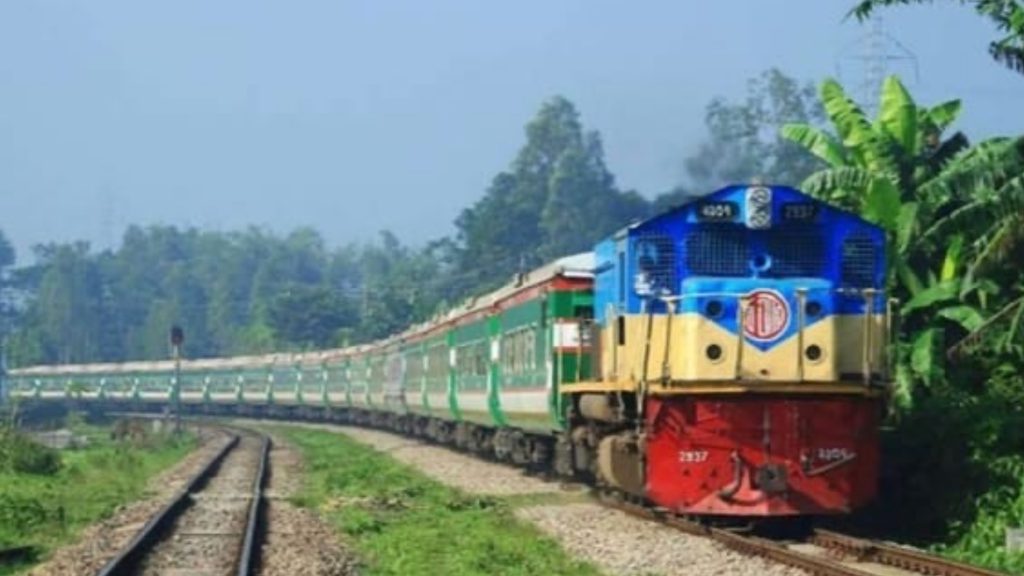 বোয়ালমারীতে ট্রেনের ধাক্কায় প্রাণ গেল বৃদ্ধার