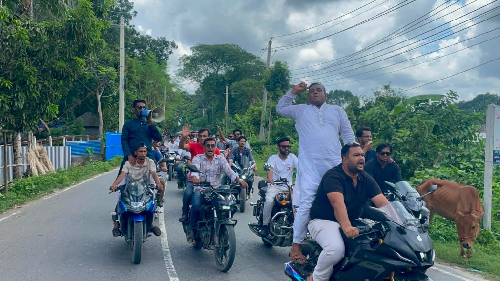 ফরিদপুরের সদরপুরে আ.লীগের কার্যক্রম ও নাশকতা ঠেকাতে বিএনপির মোটরসাইকেল শোডাউন