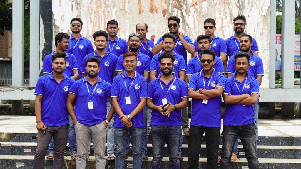 ফরিদপুরে ২৪ ঘণ্টা মানবিক সেবায় আনুষ্ঠানিক ভাবে যাত্রা শুরু করলো “টীম ফরিদপুর”