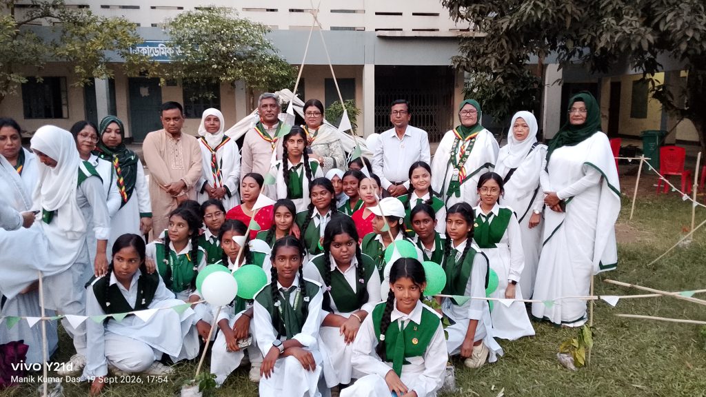 ফরিদপুরে জেলা গাইড ক্যাম্পের ‘মহা তাঁবু জলসা’