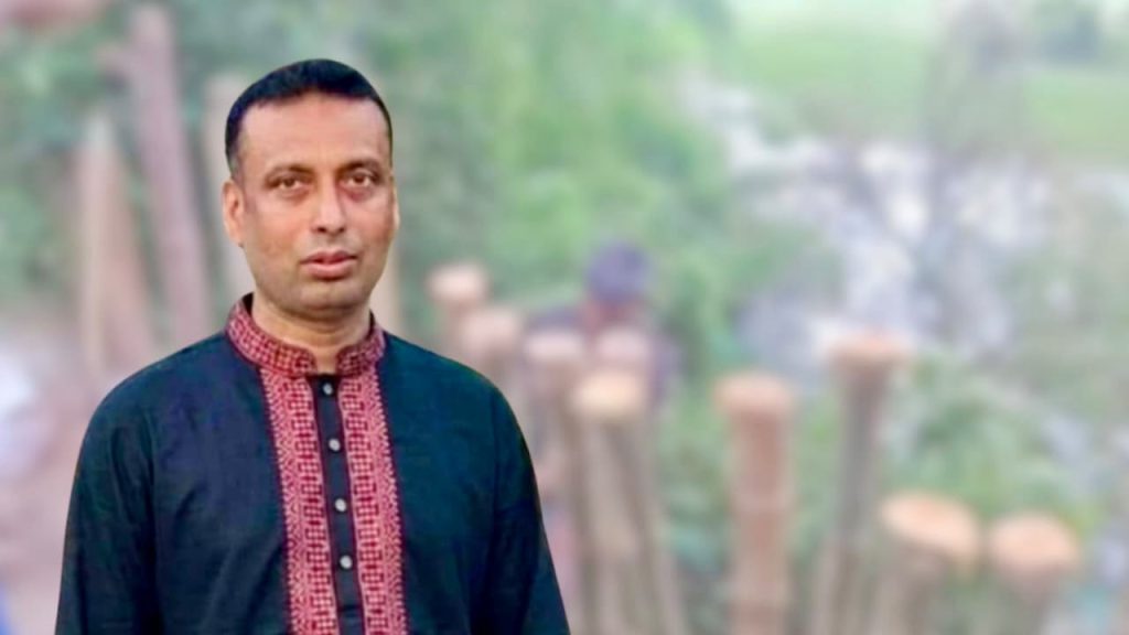 ফরিদপুরে নিজ খরচে সড়ক মেরামত করলেন স্পেন প্রবাসী আলী ইউনুছ