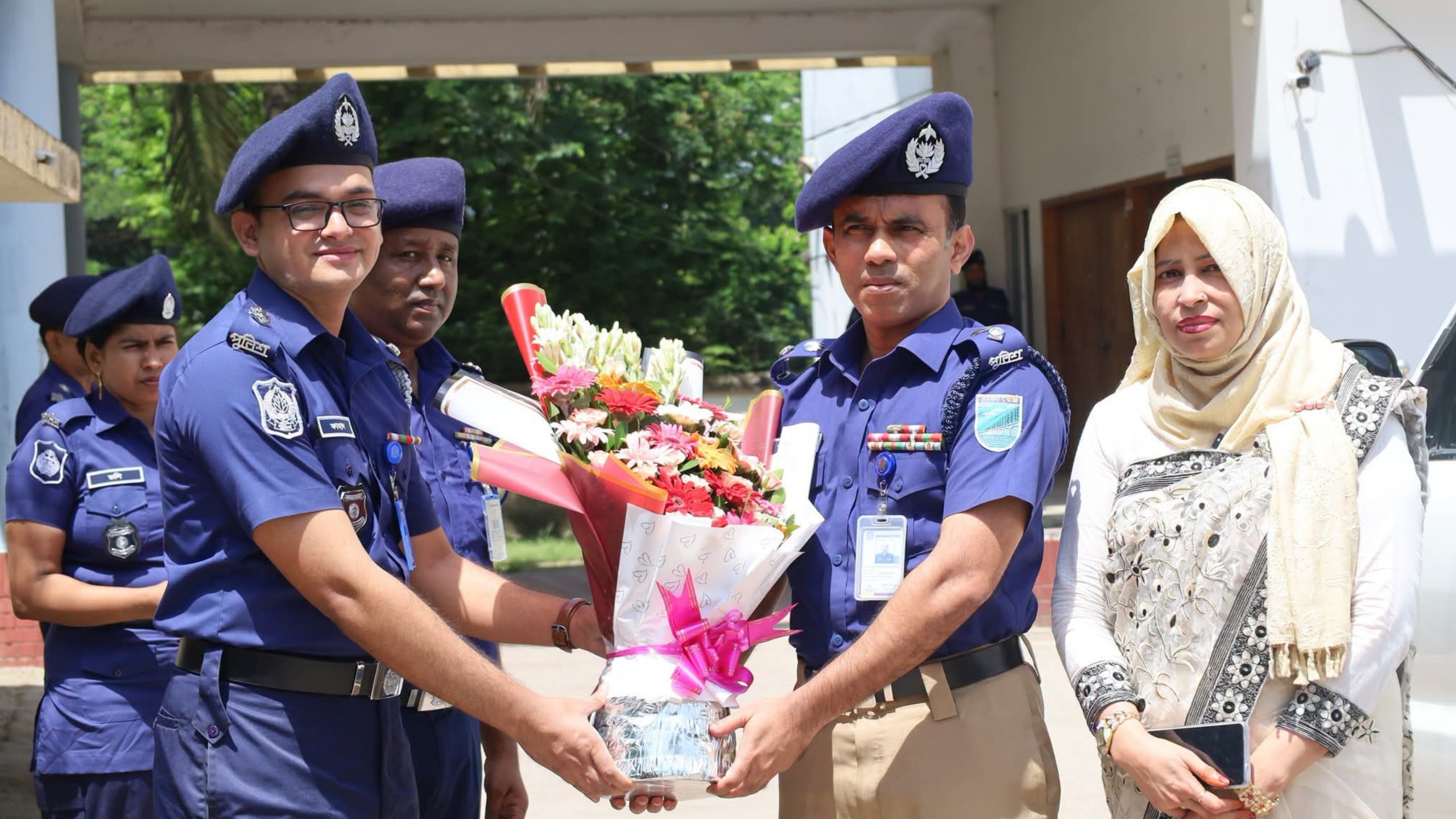 নগরকান্দা সার্কেল অফিস পরিদর্শন করলেন এসপি শাহরিয়ার মোহাম্মদ মিয়াজী