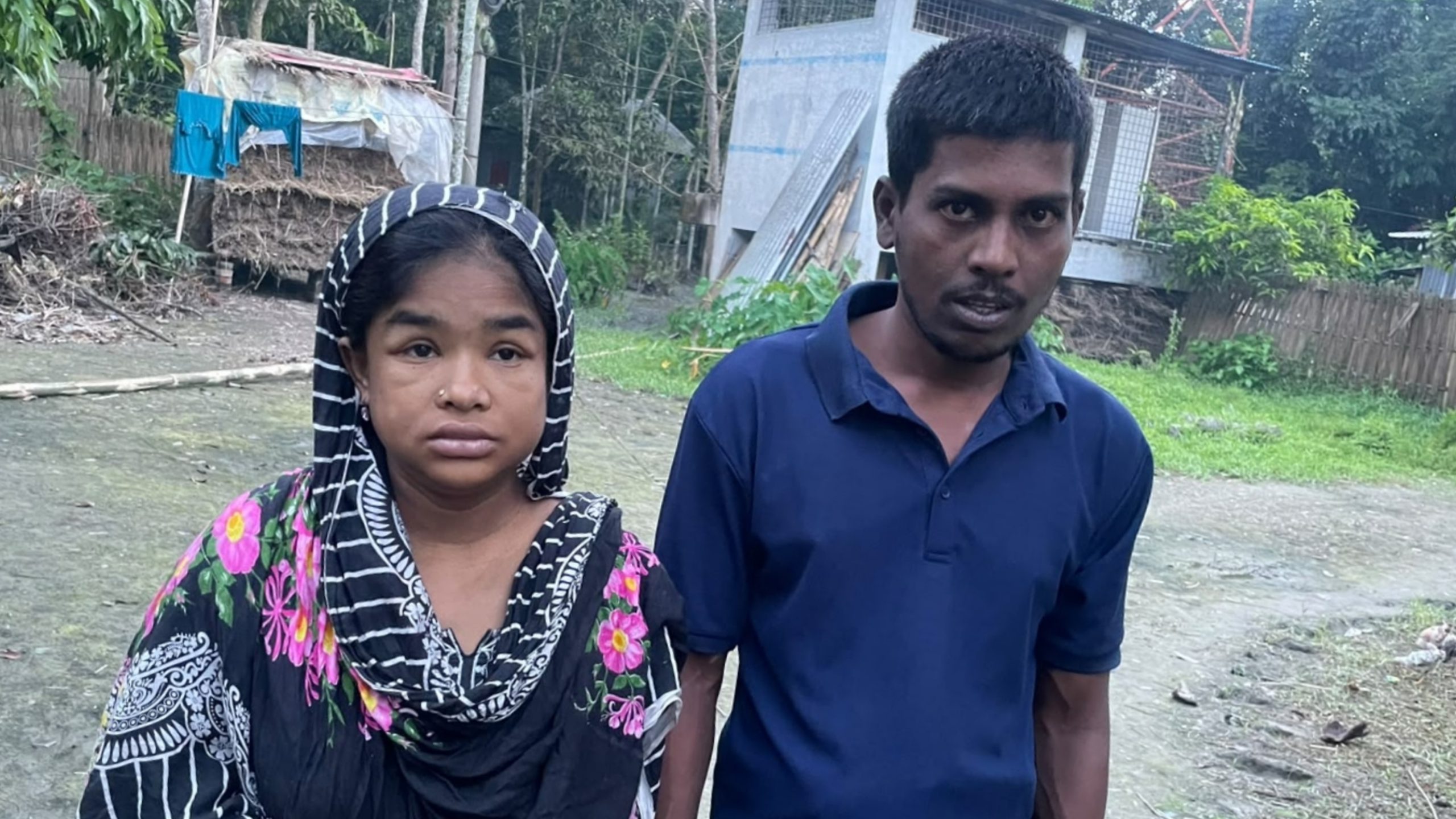 সালথায় অন্ধকার গোয়ালঘরে সোহেলের সংসার, পাশে দাঁড়ালেন ইউএনও