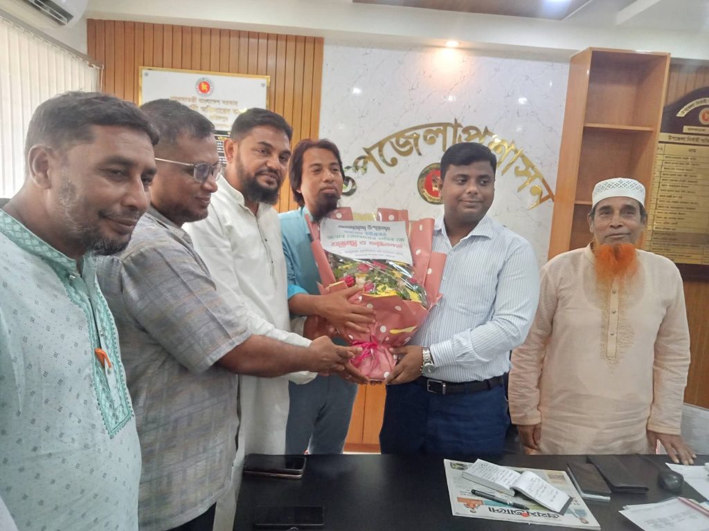 আলফাডাঙ্গায় নবাগত ইউএনওর সঙ্গে ক্যাব সদস্যদের মতবিনিময়