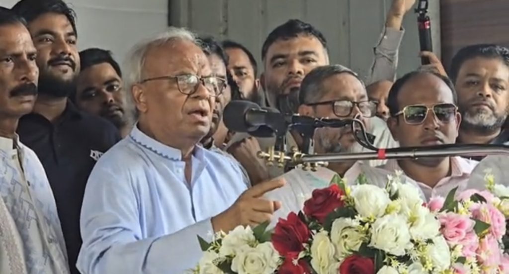 ‘ড. ইউনূসকে অপমানে দেশের ভাবমূর্তি ক্ষুণ্ন হয়েছে’: রিজভী